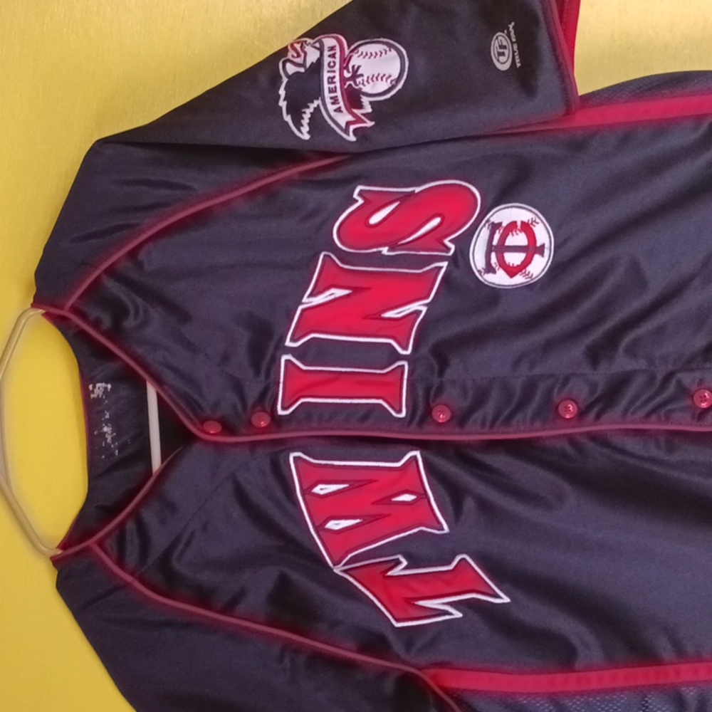 Twins MLB jersey L